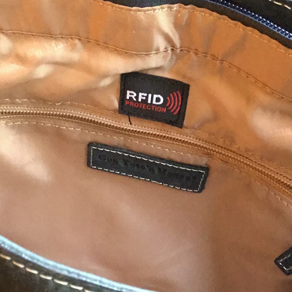 NWOT Gun Tote’n Mamas Concealed Carry Bag - Picture 6 of 11